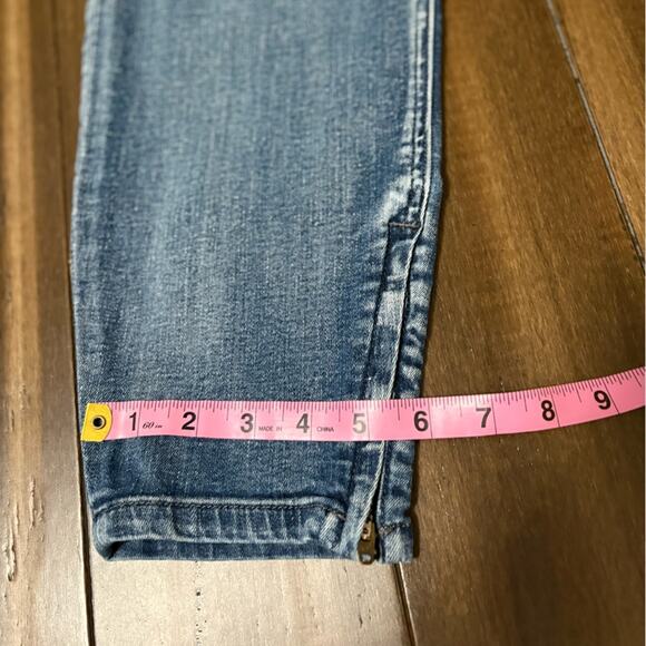 Pistola size 33 Blue Ankle Zipper Cropped Jeans, Distressed, High Rise 5 pocket - Picture 10 of 12